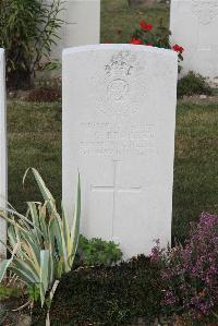 Les Baraques Military Cemetery Sangatte - Brooker, Victor George