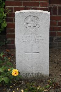 Les Baraques Military Cemetery Sangatte - Bullock, J A