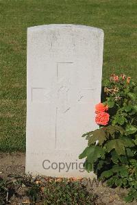 Les Baraques Military Cemetery Sangatte - Burns, T