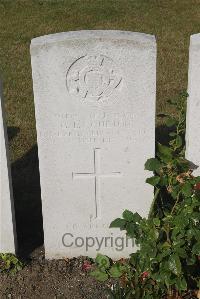 Les Baraques Military Cemetery Sangatte - Coulton, G E