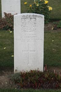 Les Baraques Military Cemetery Sangatte - Cunliffe, M