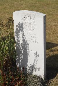 Les Baraques Military Cemetery Sangatte - Cunningham, R