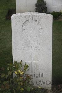 Les Baraques Military Cemetery Sangatte - Firth, Tom