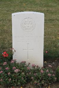 Les Baraques Military Cemetery Sangatte - Fry, Charles Augustus