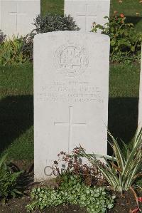 Les Baraques Military Cemetery Sangatte - Gatehouse, Robin George