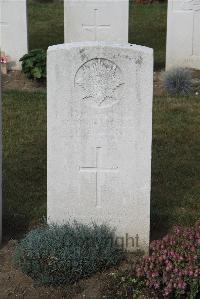 Les Baraques Military Cemetery Sangatte - Graham, Andrew Greer
