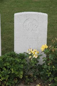 Les Baraques Military Cemetery Sangatte - Grant, A