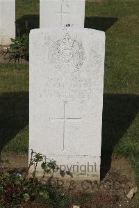 Les Baraques Military Cemetery Sangatte - Grubham, William