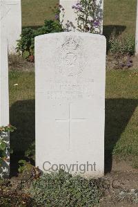 Les Baraques Military Cemetery Sangatte - Halford, R