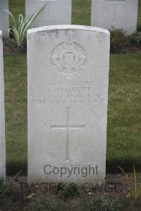 Les Baraques Military Cemetery Sangatte - Hammett, John