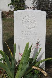 Les Baraques Military Cemetery Sangatte - Herring, A
