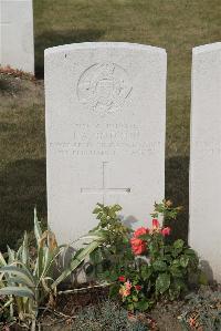 Les Baraques Military Cemetery Sangatte - Hotchin, Thomas Albert