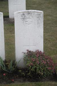 Les Baraques Military Cemetery Sangatte - Johnson, R