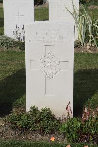 Les Baraques Military Cemetery Sangatte - Johnson, R S