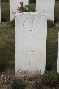 Les Baraques Military Cemetery Sangatte - Jones, H