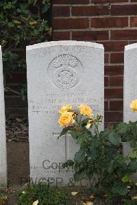 Les Baraques Military Cemetery Sangatte - Jones, William Roberts