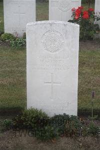 Les Baraques Military Cemetery Sangatte - Jones, W G