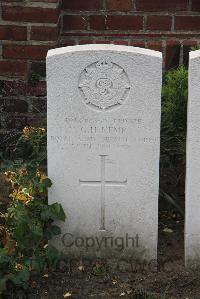 Les Baraques Military Cemetery Sangatte - Kemp, G H