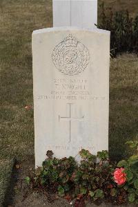 Les Baraques Military Cemetery Sangatte - Knight, Frederick