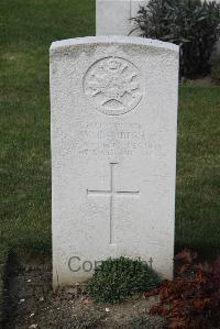 Les Baraques Military Cemetery Sangatte - Lambert, William