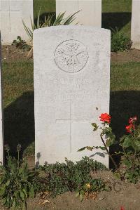 Les Baraques Military Cemetery Sangatte - Latham, C