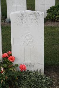 Les Baraques Military Cemetery Sangatte - Leach, George