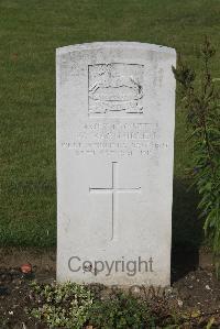 Les Baraques Military Cemetery Sangatte - MacMillen, W