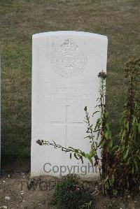 Les Baraques Military Cemetery Sangatte - Matthews, L
