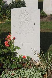 Les Baraques Military Cemetery Sangatte - McGhee, J C
