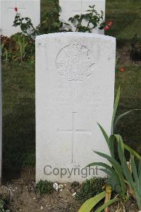 Les Baraques Military Cemetery Sangatte - McNeal, William Scott
