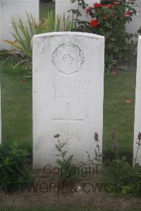 Les Baraques Military Cemetery Sangatte - Middle, A S