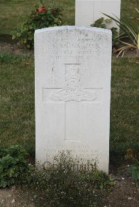 Les Baraques Military Cemetery Sangatte - Monaghan, Robert Ernest