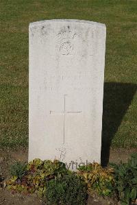 Les Baraques Military Cemetery Sangatte - Moore, Harold