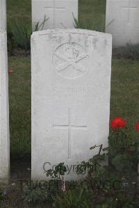 Les Baraques Military Cemetery Sangatte - Morris, F