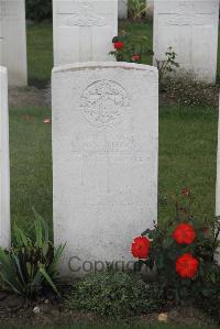 Les Baraques Military Cemetery Sangatte - Murray, James
