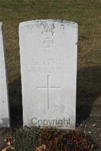 Les Baraques Military Cemetery Sangatte - New, Edward James
