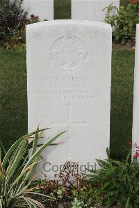 Les Baraques Military Cemetery Sangatte - Nisbet, J F
