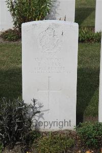 Les Baraques Military Cemetery Sangatte - Noble, F