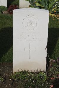 Les Baraques Military Cemetery Sangatte - Peacock, W G