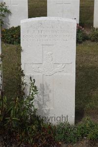 Les Baraques Military Cemetery Sangatte - Pennington, R J