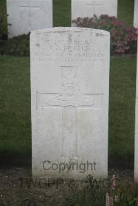 Les Baraques Military Cemetery Sangatte - Petitt, Thomas Abel