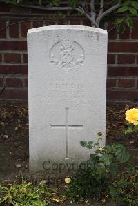 Les Baraques Military Cemetery Sangatte - Player, Alfred Edward