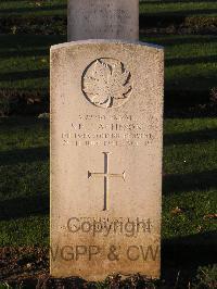 Bretteville Sur Laize Canadian War Cemetery - Acheson, Stuart Francis Thomas