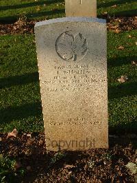Bretteville Sur Laize Canadian War Cemetery - Whaites, Lawrence