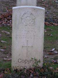 Bretteville Sur Laize Canadian War Cemetery - Whiting, Donald Stuart