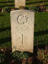 Bretteville Sur Laize Canadian War Cemetery - Williams, Roy H.
