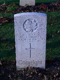 Bretteville Sur Laize Canadian War Cemetery - Williams, Walter J. J.