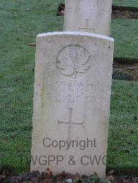 Bretteville Sur Laize Canadian War Cemetery - Willis, John R.