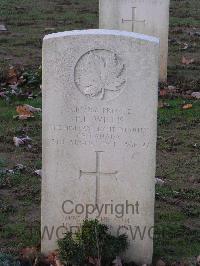 Bretteville Sur Laize Canadian War Cemetery - Willis, Percy L.
