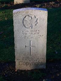 Bretteville Sur Laize Canadian War Cemetery - Wilson, Norman Murray